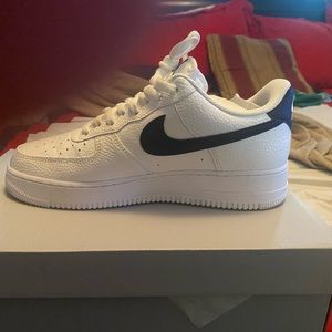 Black and white AF1s Size 9 men only worn once